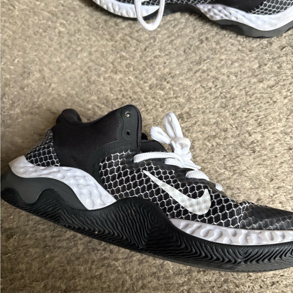 Nike Black and White Athletic Shoes
